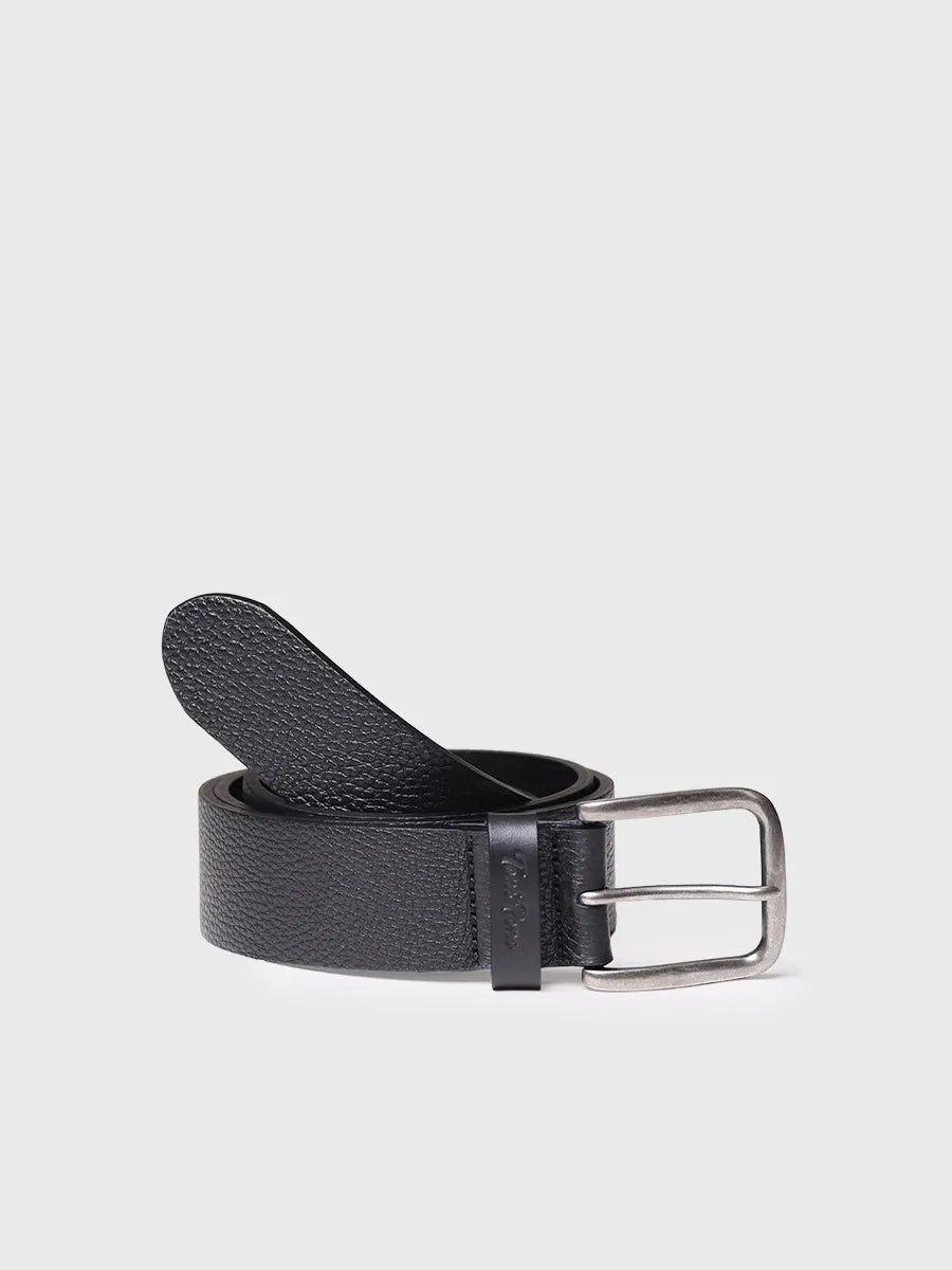 Men's leather belt with metal buckle