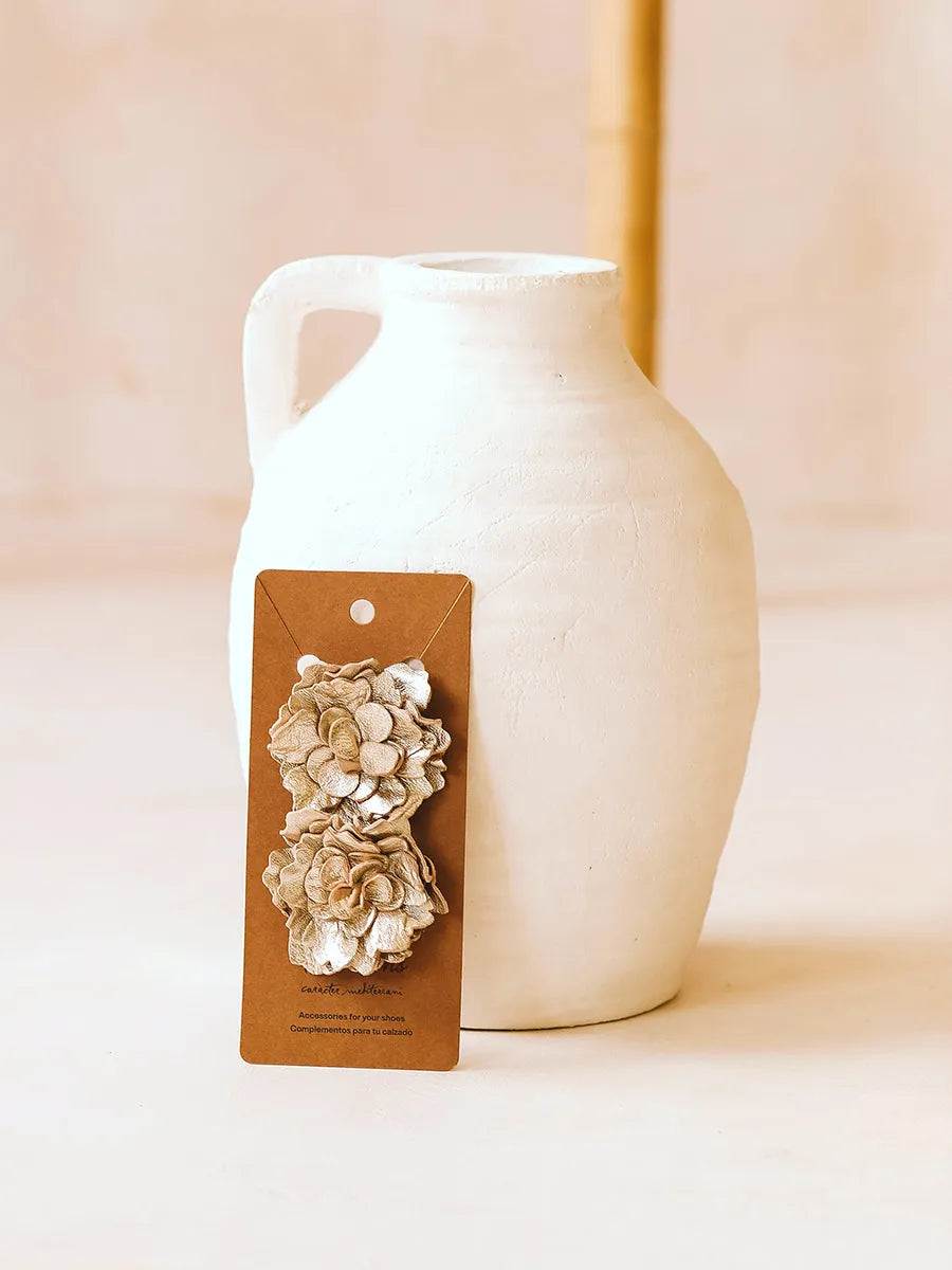 Broche de piel en forma de flor - FLOR-P