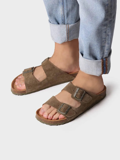 Men's sandal with buckles