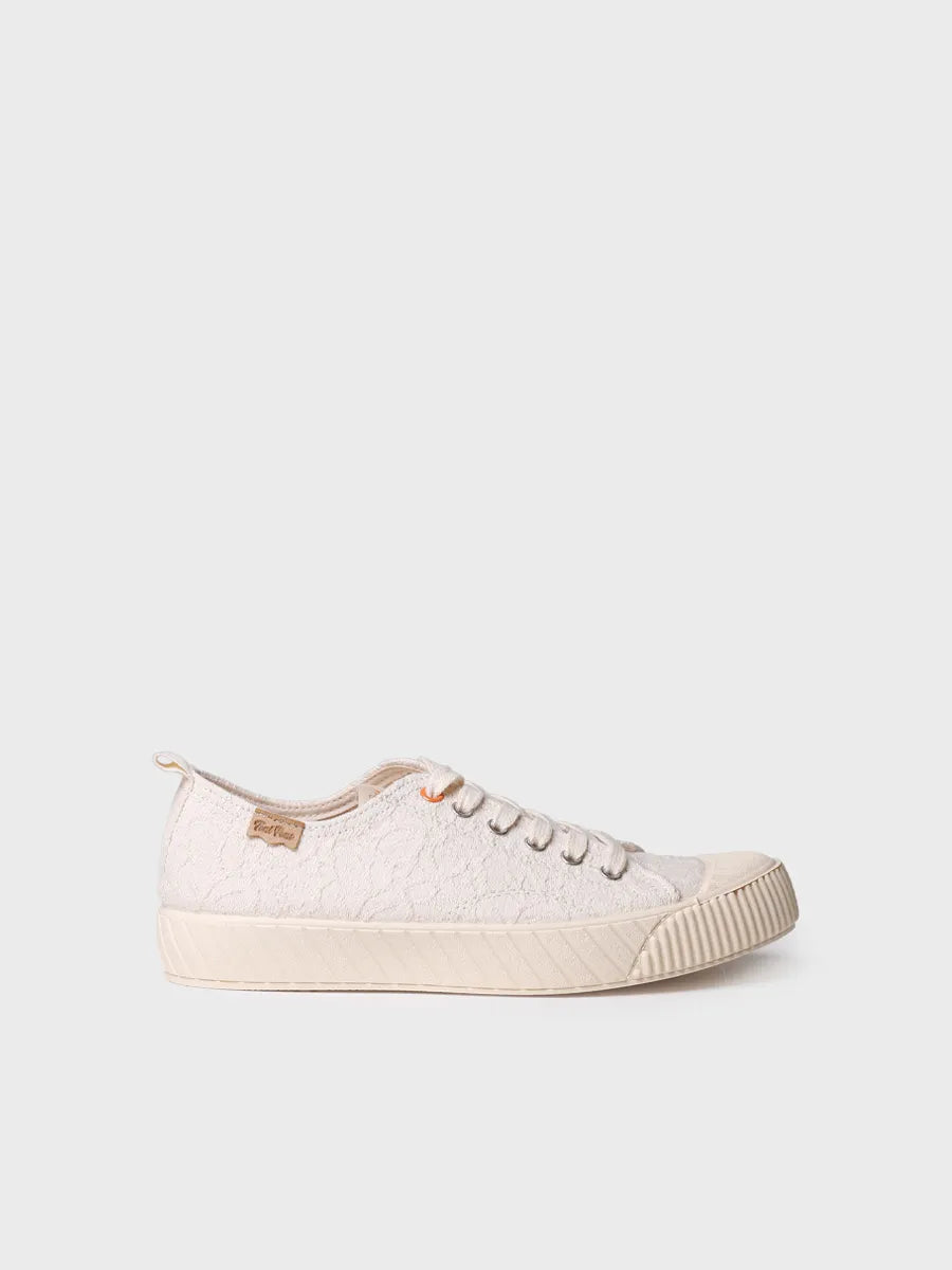 Women's low-top trainers in recycled fabric