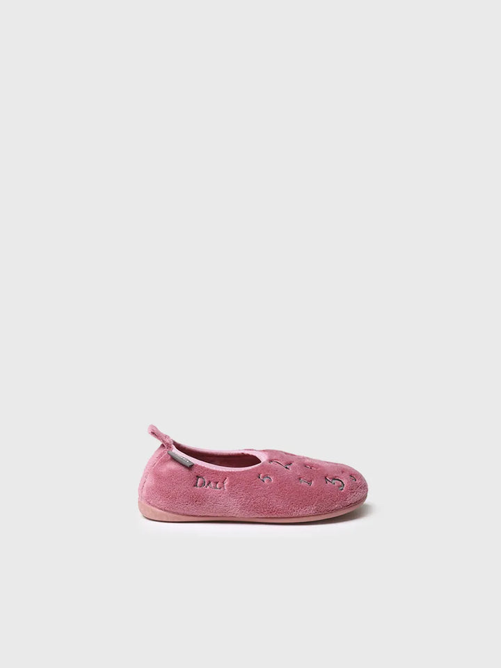 zapatillas infantiles - Zapatillas de casa para niños inspiradas en la obra de Salvador Dalí | IMAGINA  - Toni Pons  