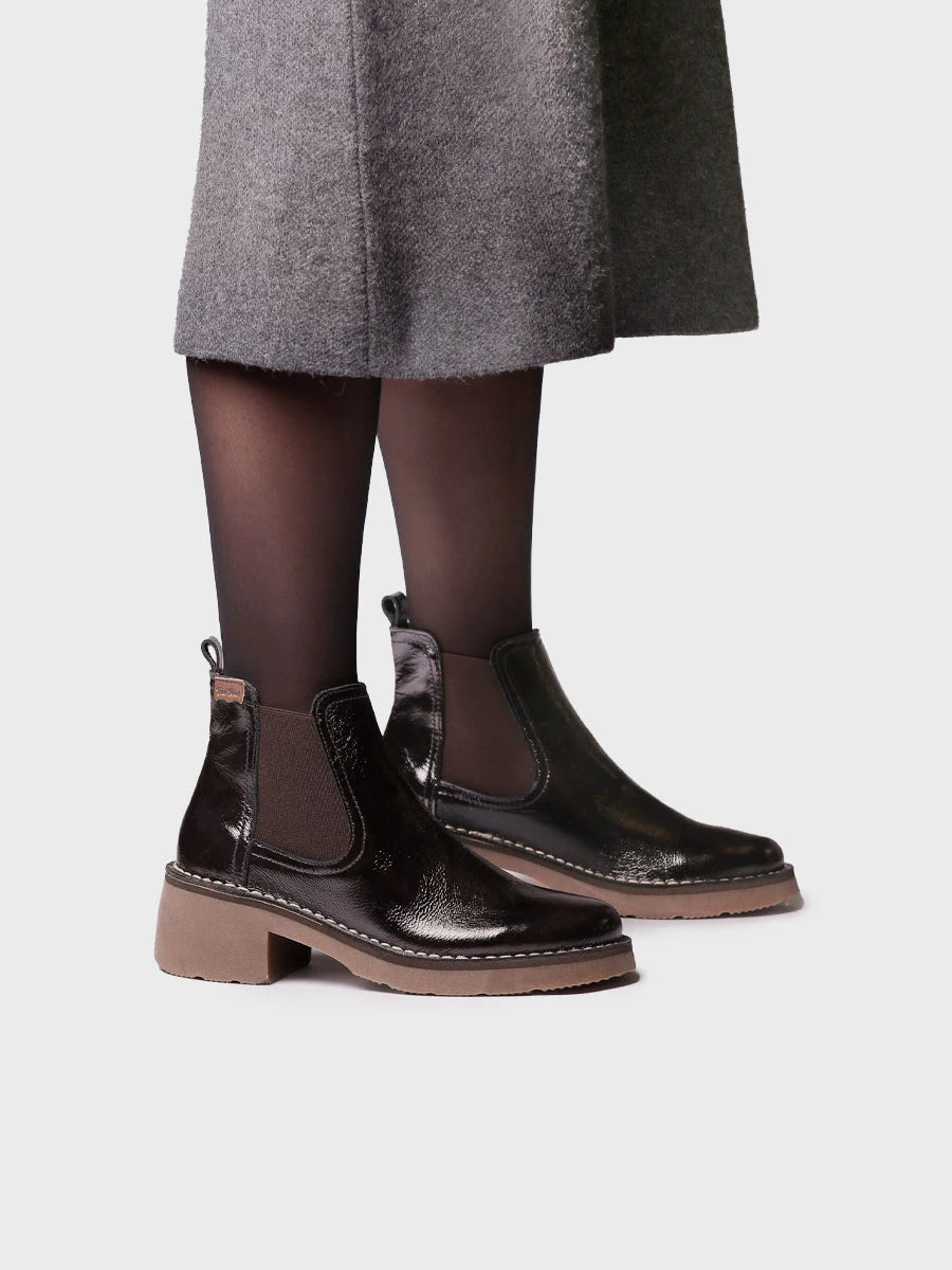 Botines mujer - Botín Chelsea en piel con acabado charol para mujer | IRIA-CA  - Toni Pons  