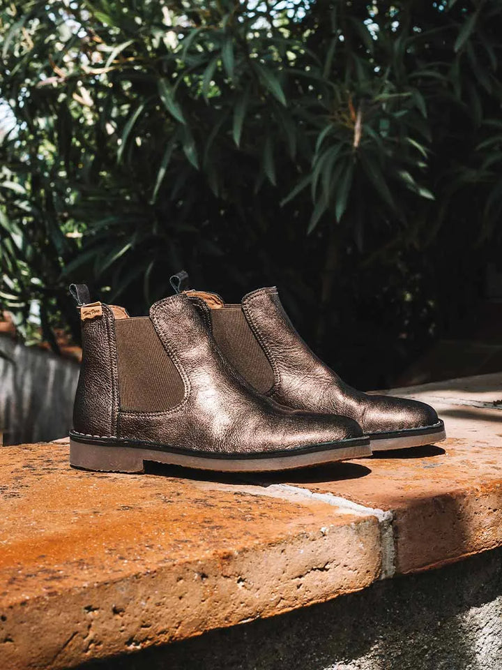 Botines mujer - Botín de mujer en piel metalizada con gomas laterales | ISA-AT  - Toni Pons  