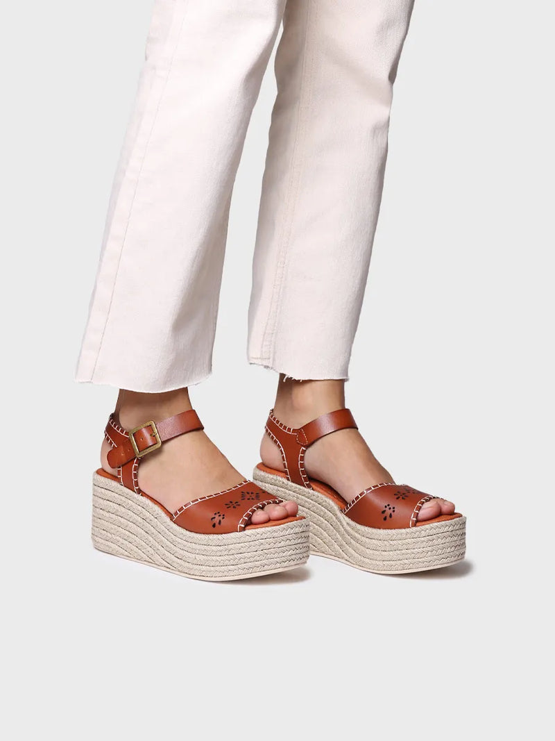 zapatillas mujer - Alpargata de mujer en piel con plataforma de yute y hebilla | JOANA  - Toni Pons  