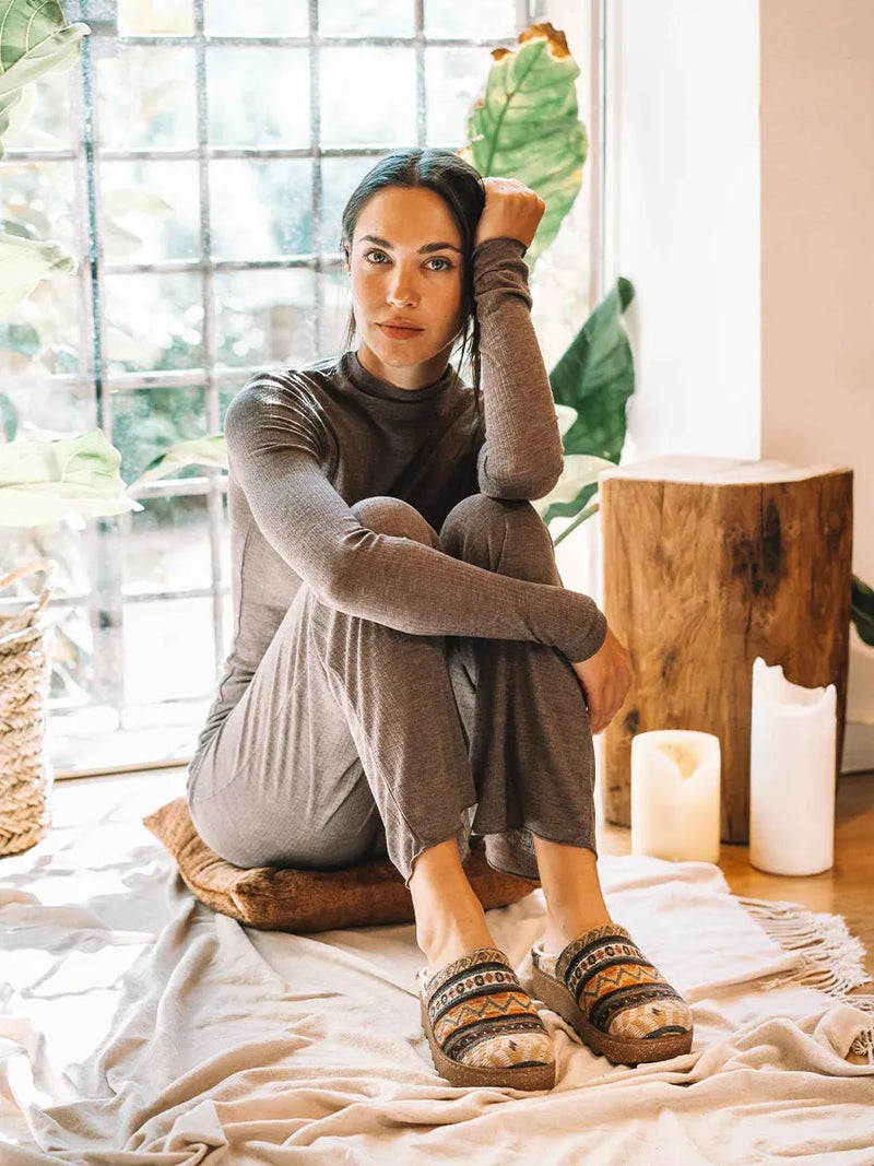zapatillas mujer - Zapatilla de casa de mujer con motivos étnicos | JOYCE-YA  - Toni Pons  