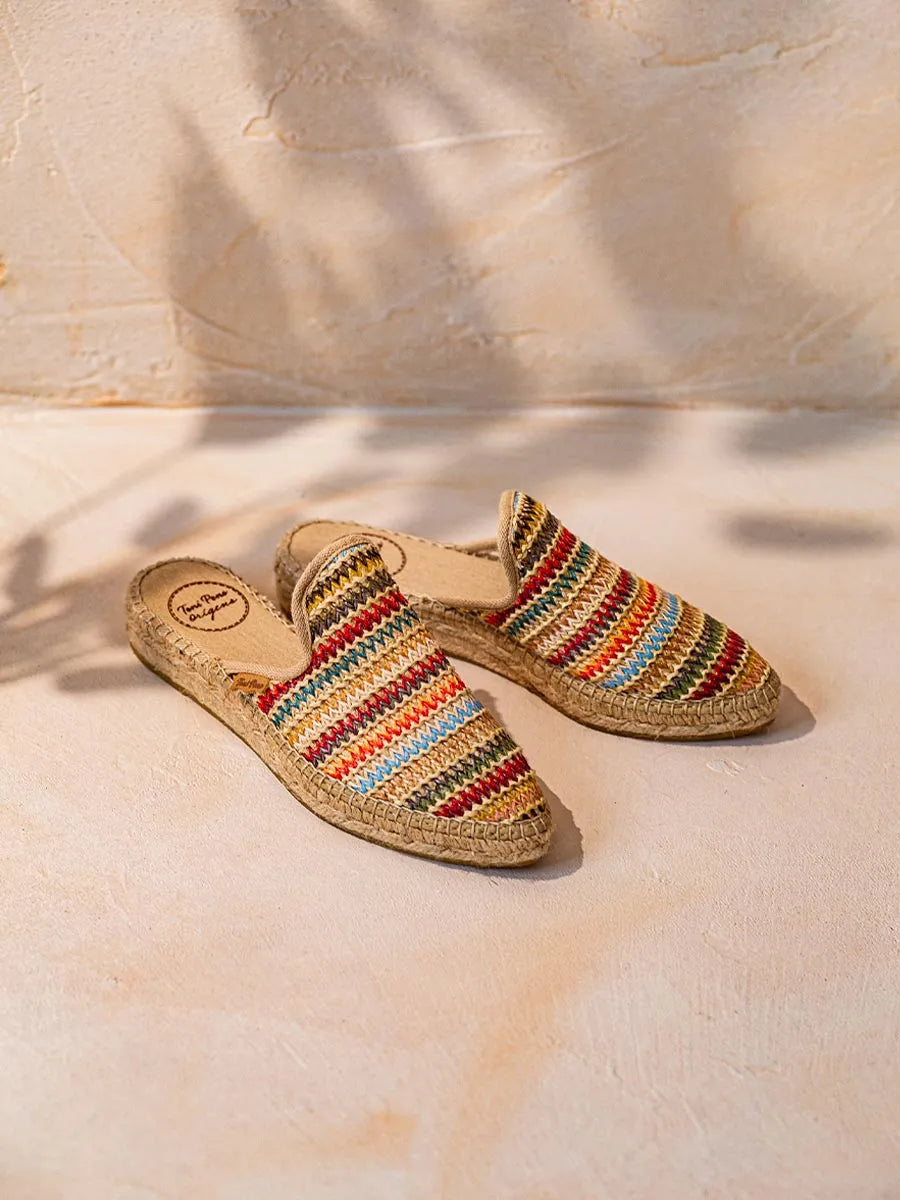 Women's espadrille-type slipper in multicoloured raffia