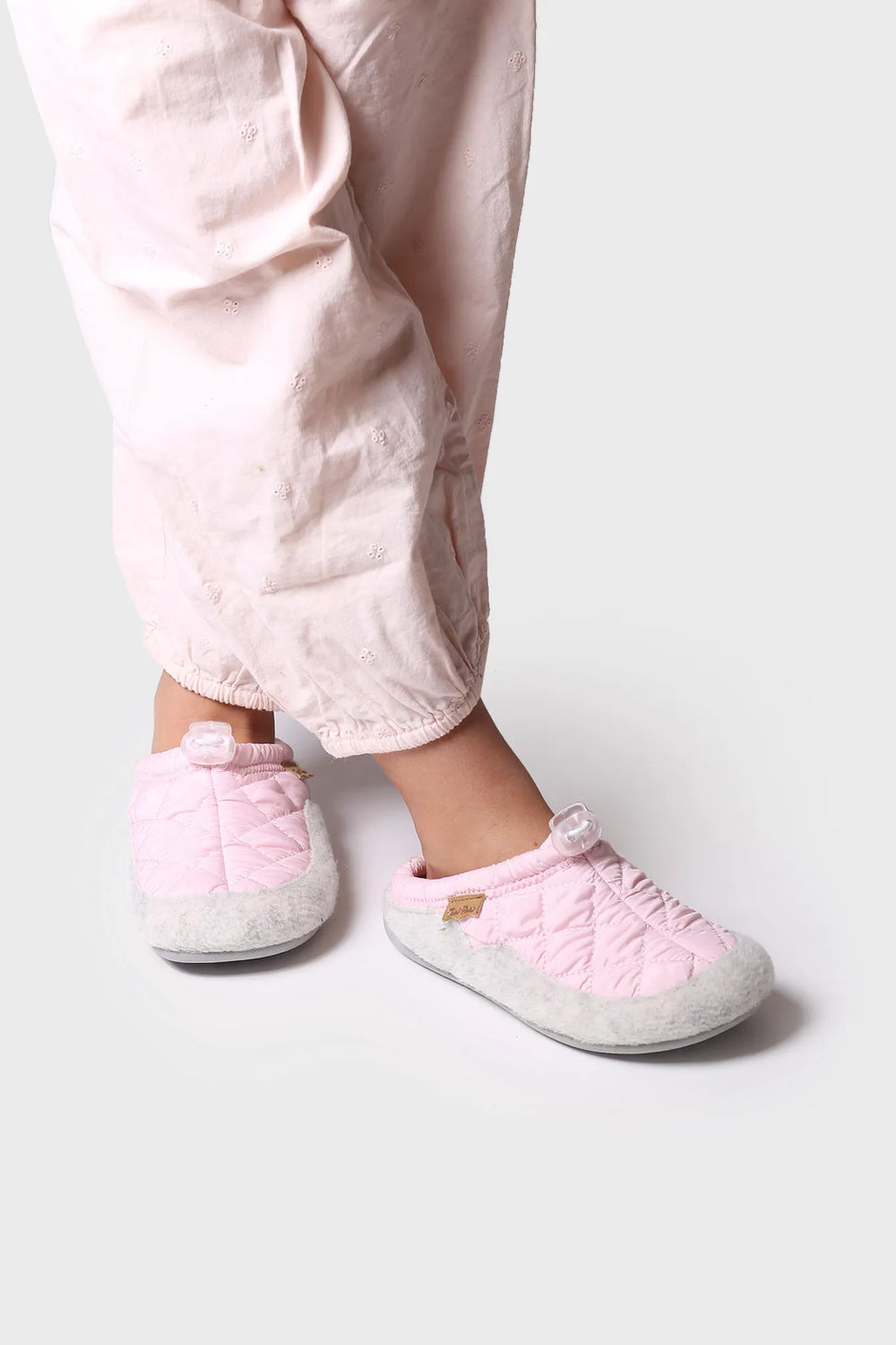 Zapatillas de casa mujer - Slippers para niños en fieltro y tejido acolchado  | LAND-UM  - Toni Pons  