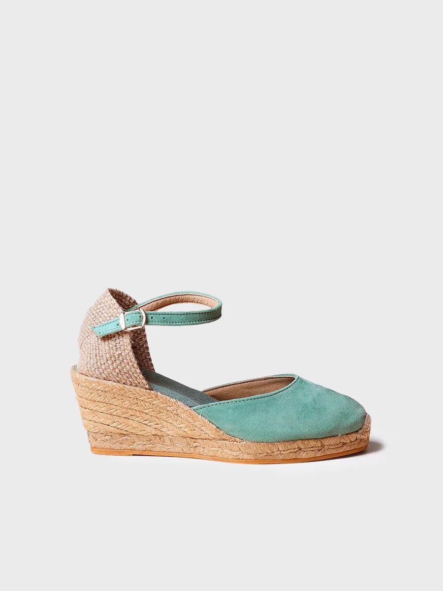 Women's closed leather espadrilles