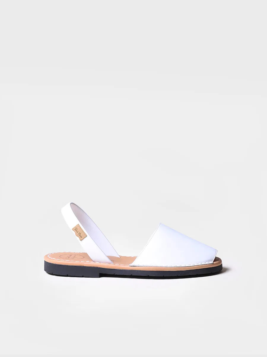 Women's classic menorquine sandals in leather