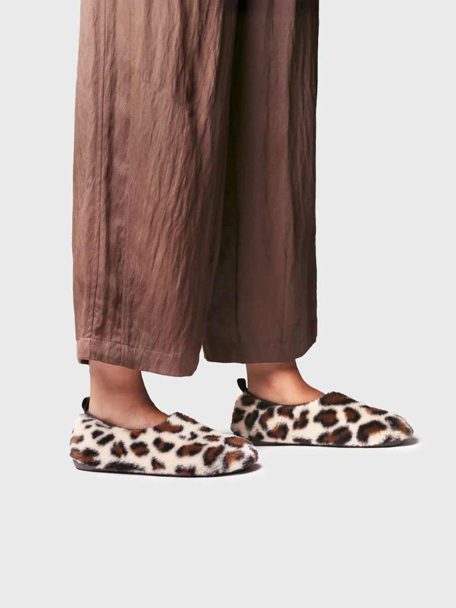 Zapatillas de casa mujer - Pantufla en pelo con estampado leopardo para mujer | MARTA-PA  - Toni Pons  