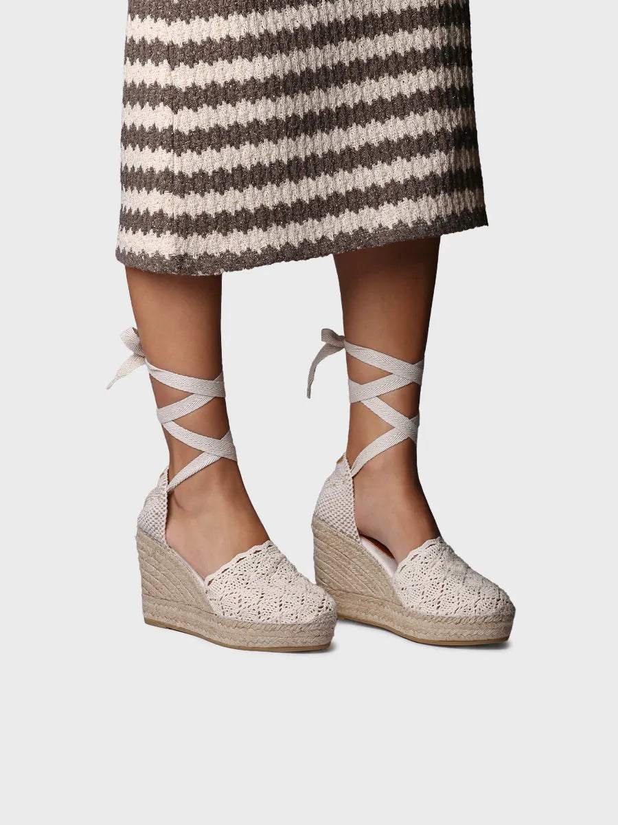 Zapatillas mujer - Alpargatas de cuña alta con cintas en color Crudo | MARTINA  - Toni Pons  