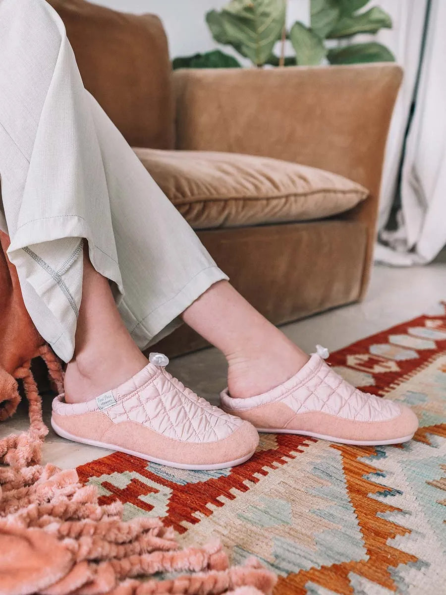 Chaussons pour femme en tissu matelassé et feutre en menthe 