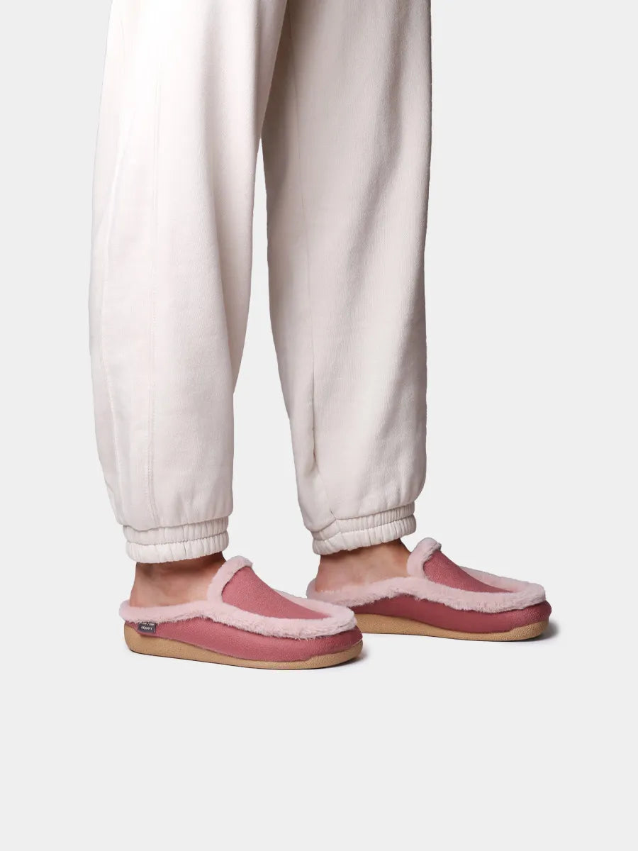 Women's rubber slippers with soft lining