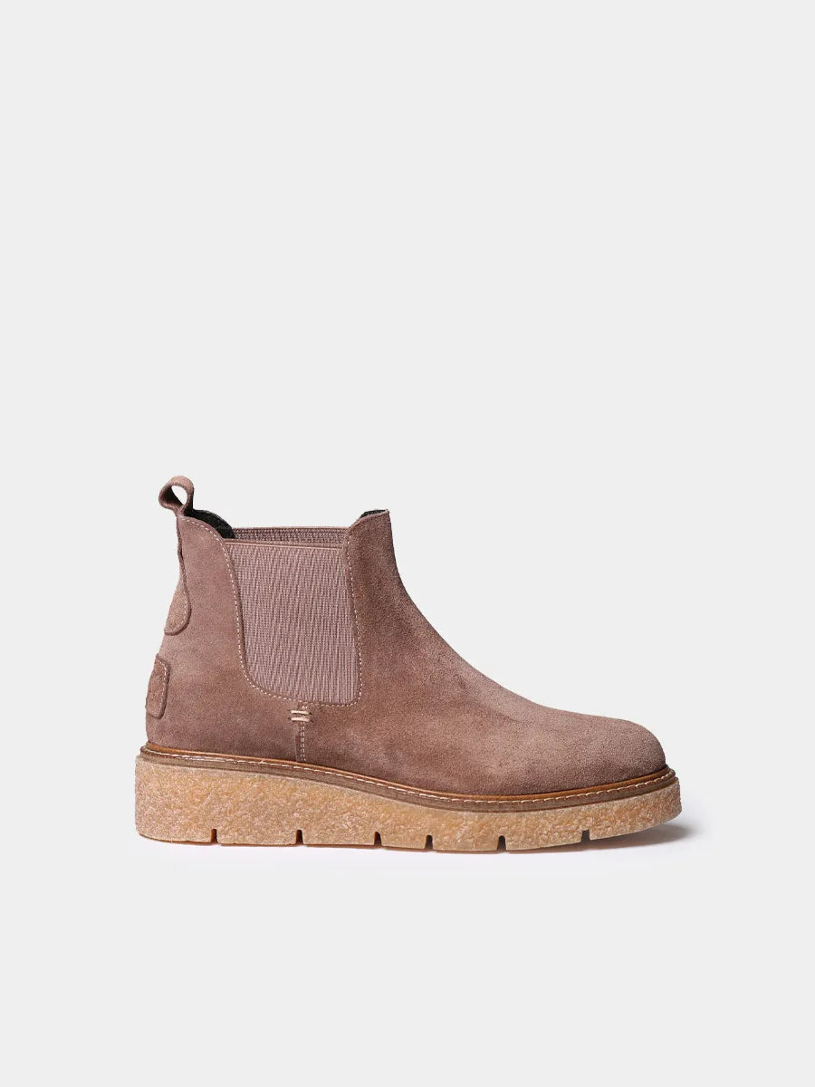 Women’s ballerinas in plain-coloured split leather