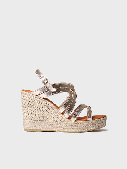 High wedge sandal in leather