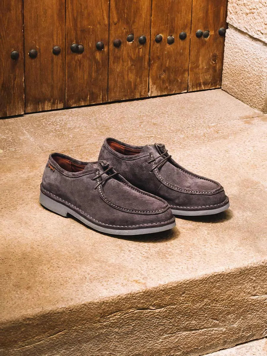 Women's felt slippers