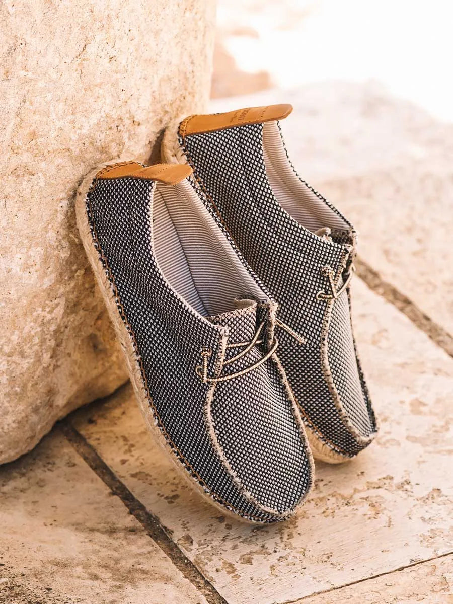 Men's espadrille in mesh-like fabric with laces