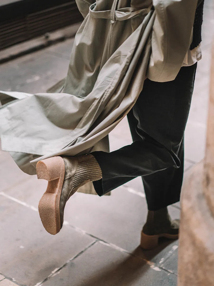 Women's Wide Heel Ankle boot in Suede and Knit fabric