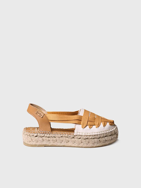 Flat espadrilles with crossed straps