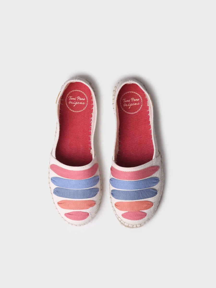 Women's flat espadrilles with straps