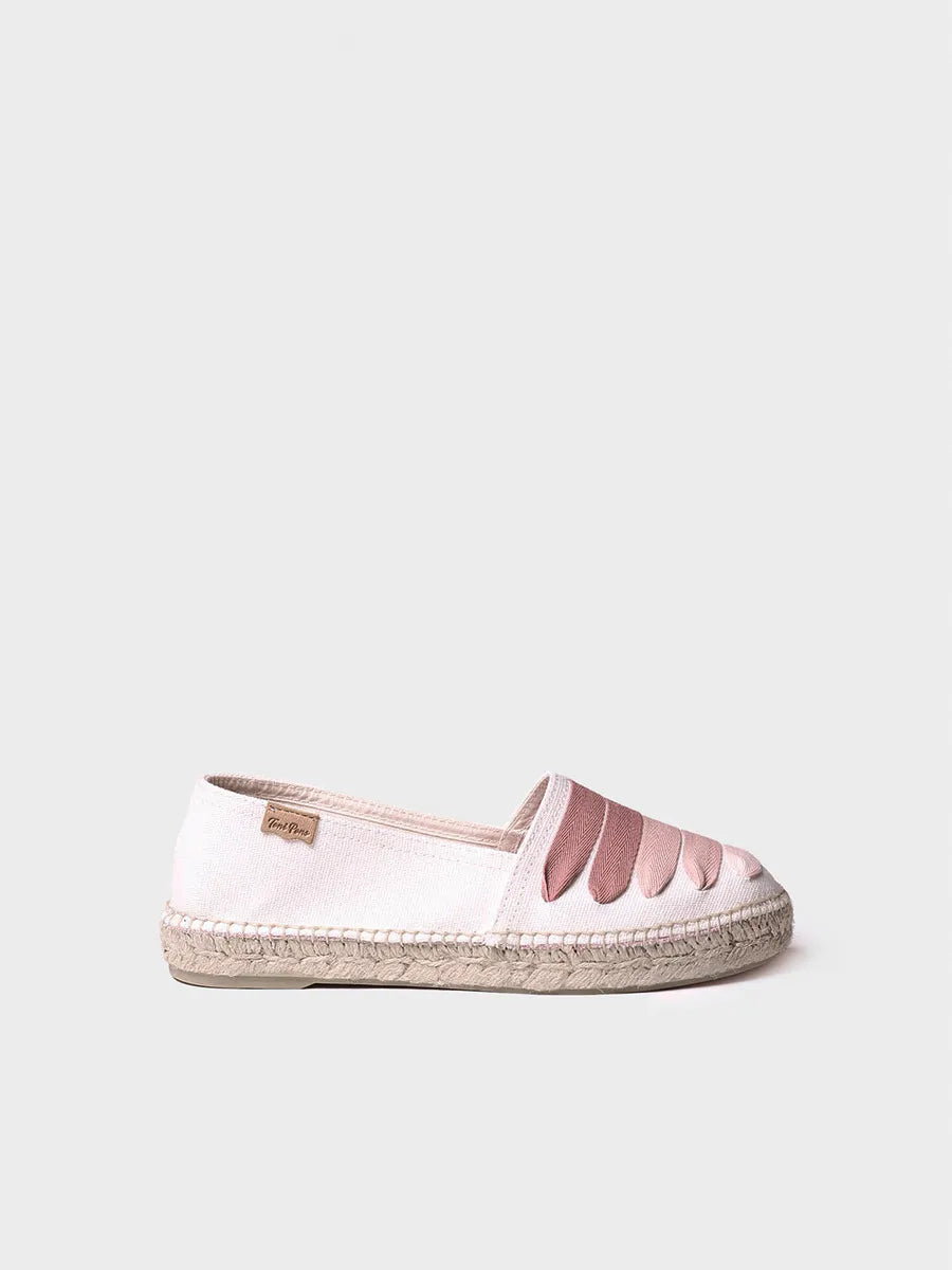 Women's flat espadrilles with straps