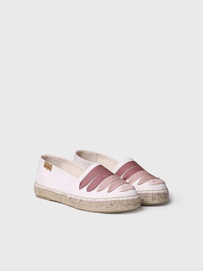 Women's flat espadrilles with straps