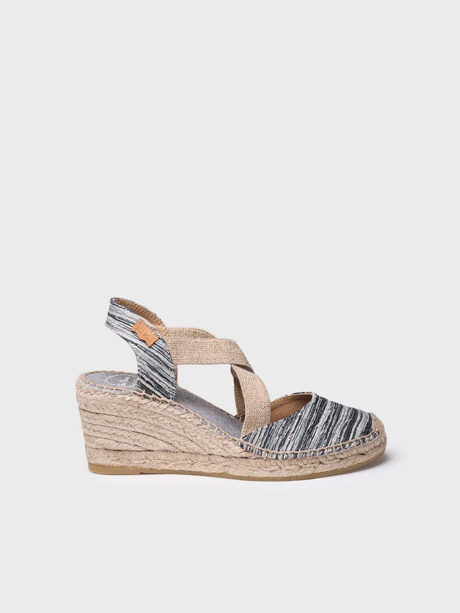 Women's espadrille with wedge and crossed elastic straps