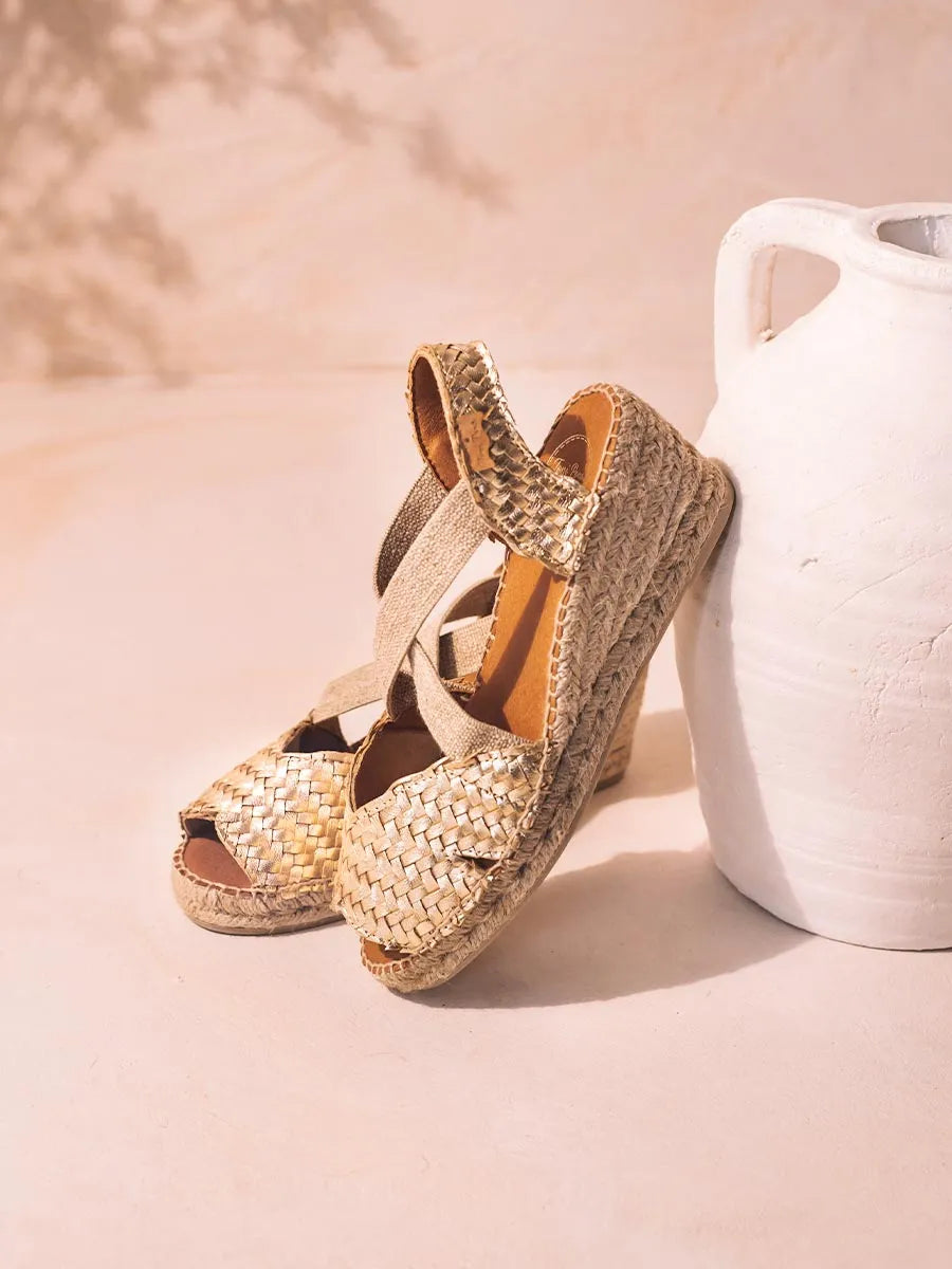 Espadrilles compensées à bout ouvert et cuir tressé pour femme 