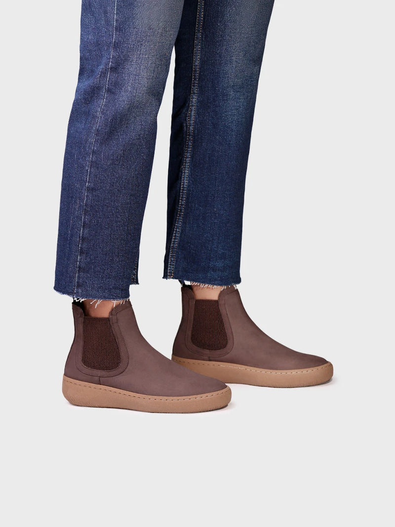 Botines mujer - Botín para mujer en piel nobuk con elásticos laterales | SERRA  - Toni Pons  