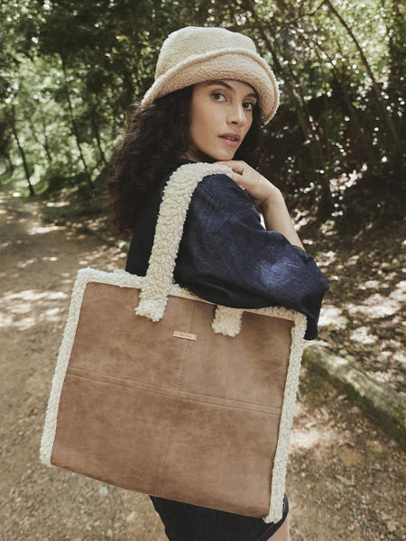 Bolso en piel con borrego | SUSA
