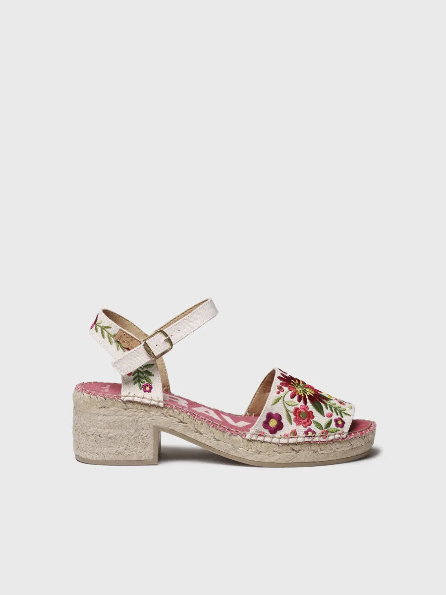  - Alpargata de mujer con tacón bajo y bordado floral | TAMARIU  - Toni Pons  