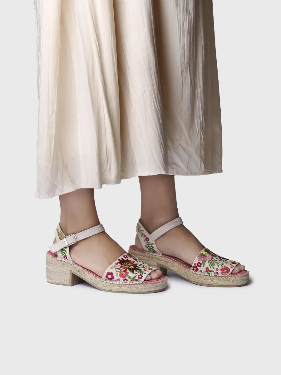  - Alpargata de mujer con tacón bajo y bordado floral | TAMARIU  - Toni Pons  