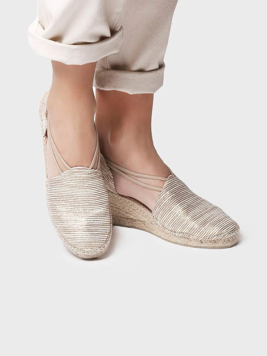 Wedge espadrilles with elastic straps