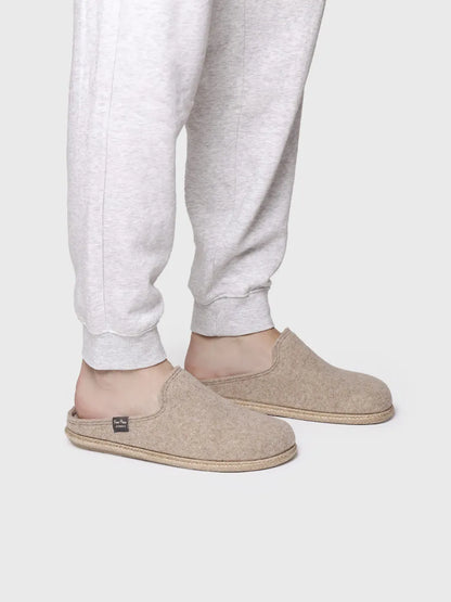 Chaussons pour hommes en laine recyclée en beige 