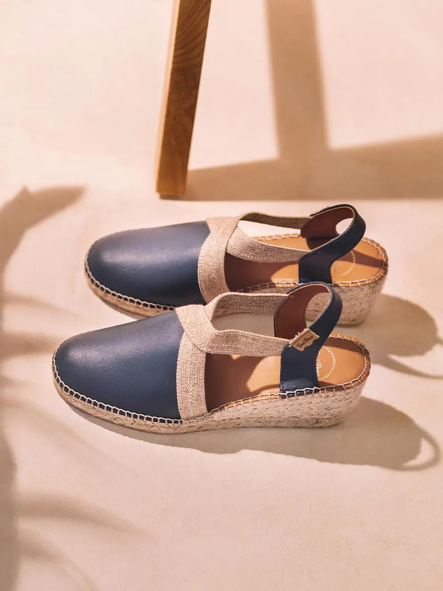 Women's medium wedge leather espadrilles