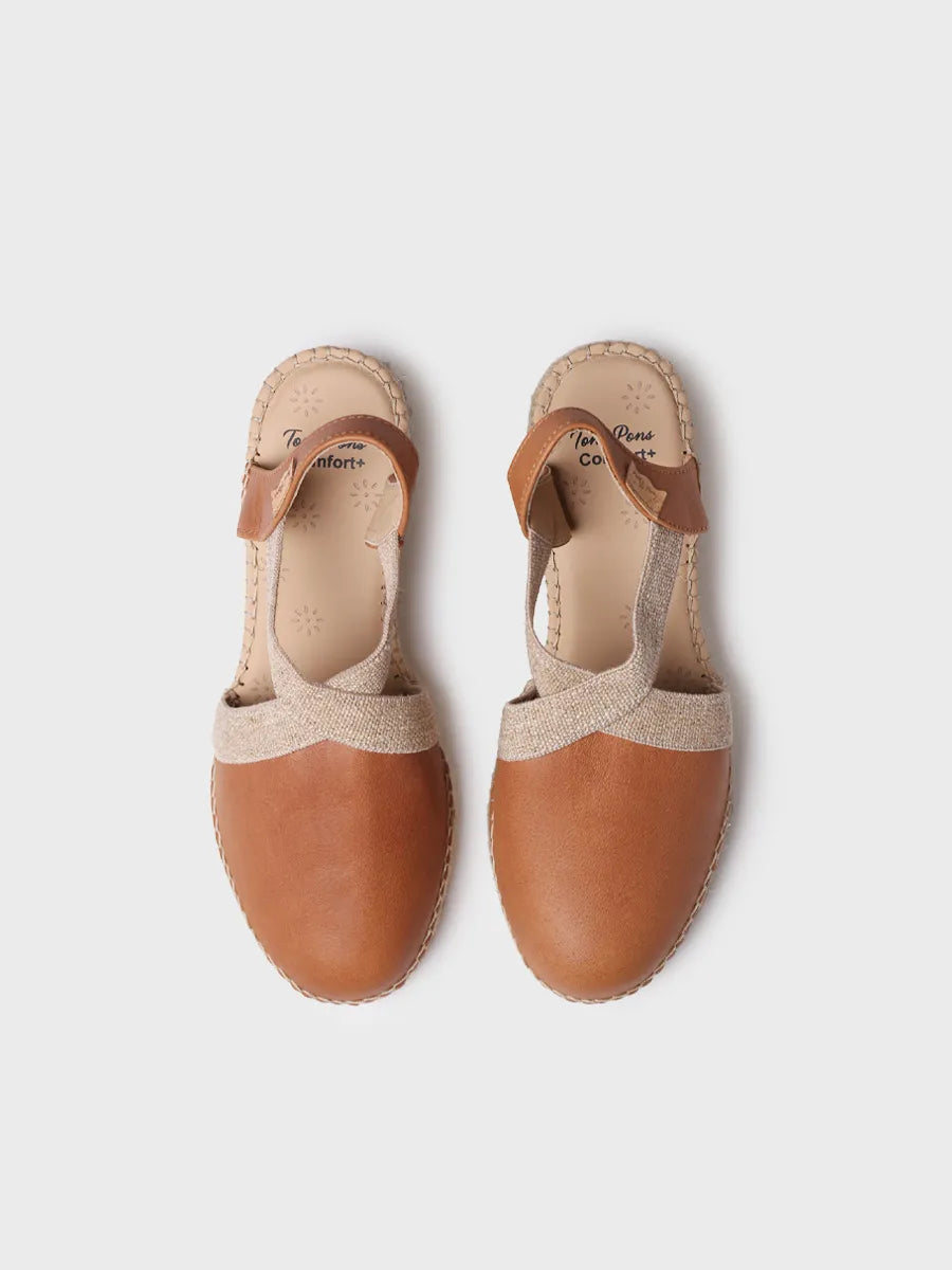 Women's leather espadrille with wedge and elastics designed for wide fit