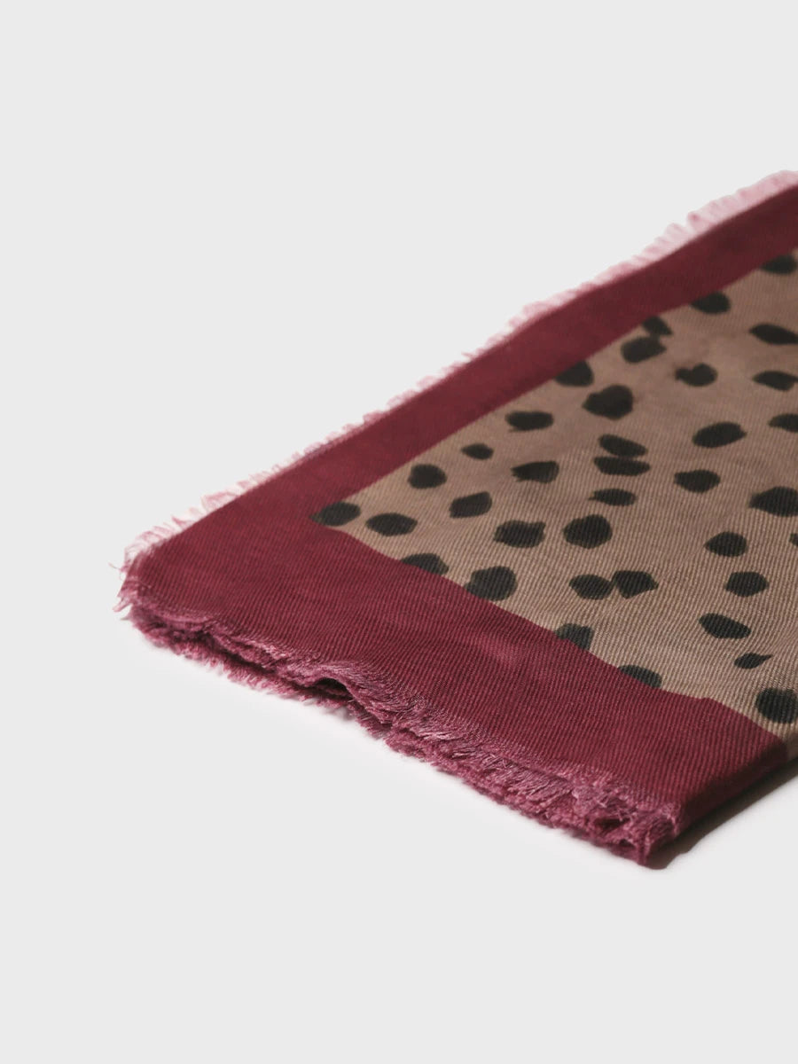 Complementos - Foulard de tejido ligero | XENIA  - Toni Pons  