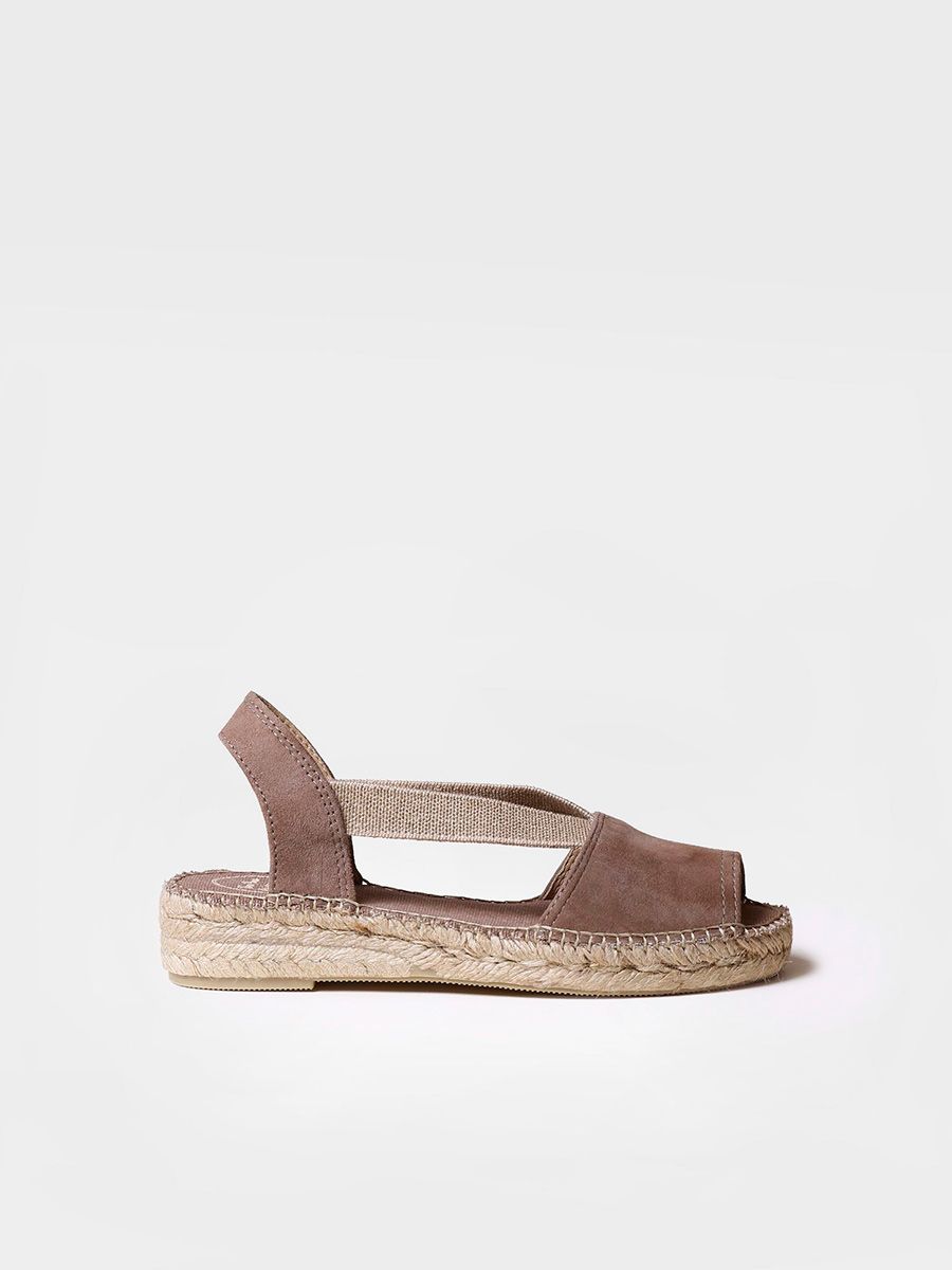 Sandalia de ante plana en color taupé - ELLA