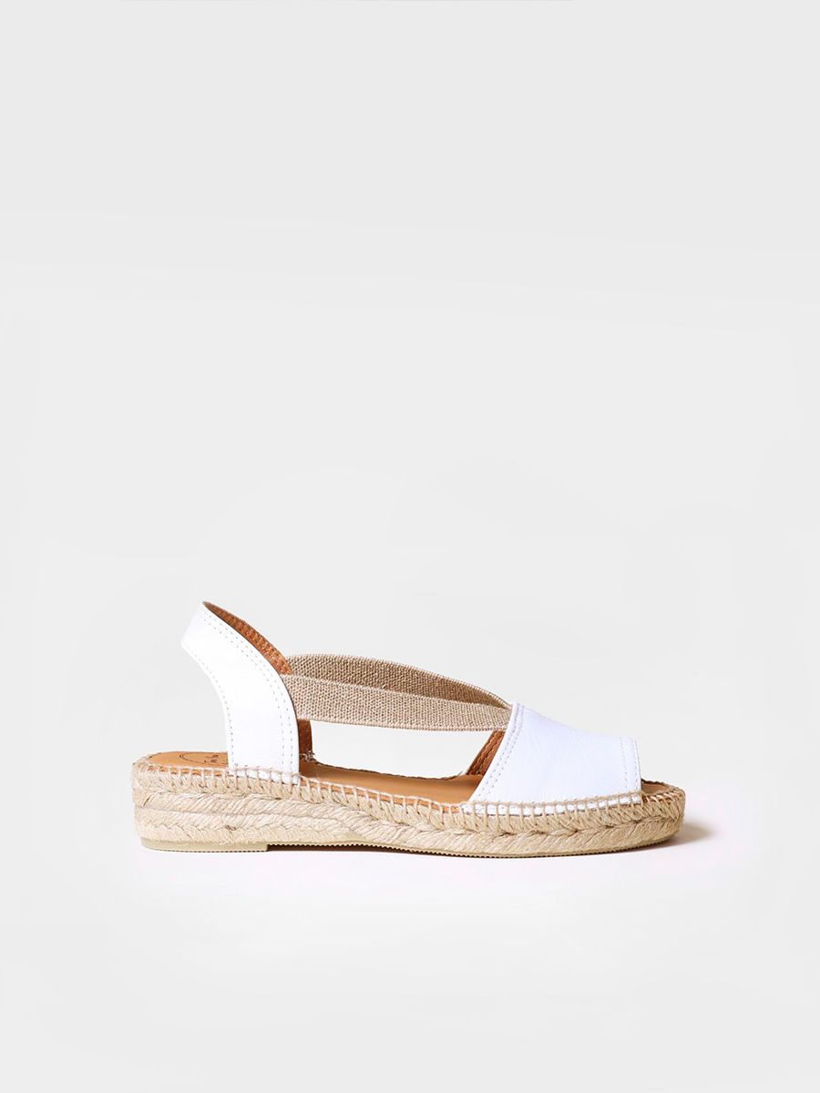 Flat leather sandal in White colour - ETNA