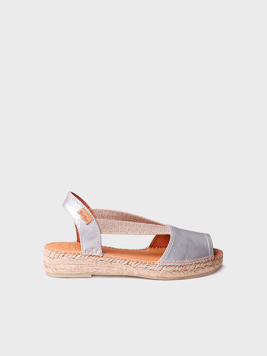 Flat leather sandal in Silver colour - ETNA