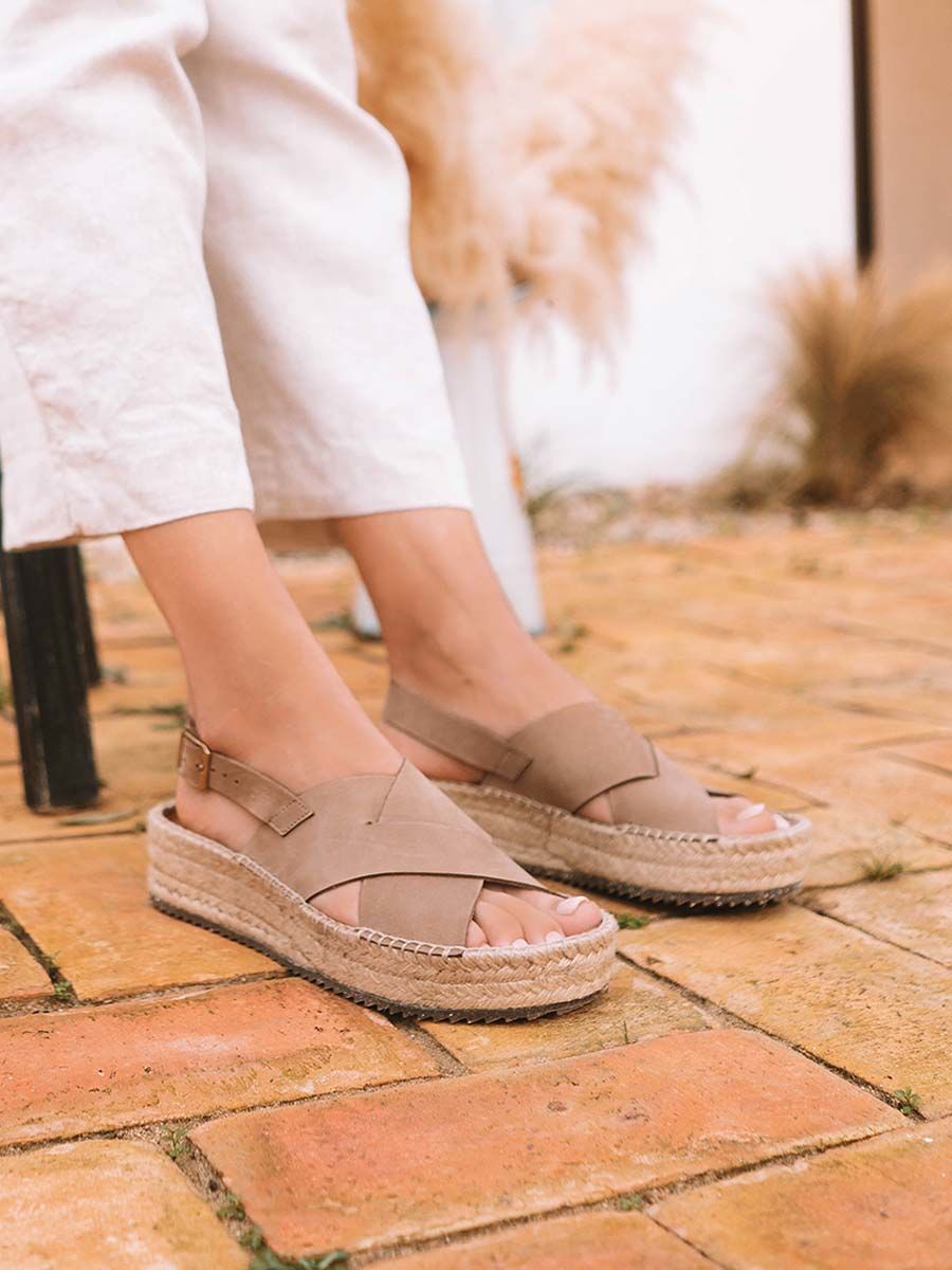 Platform sandal with crossed straps in Taupe colour - VALENTINA