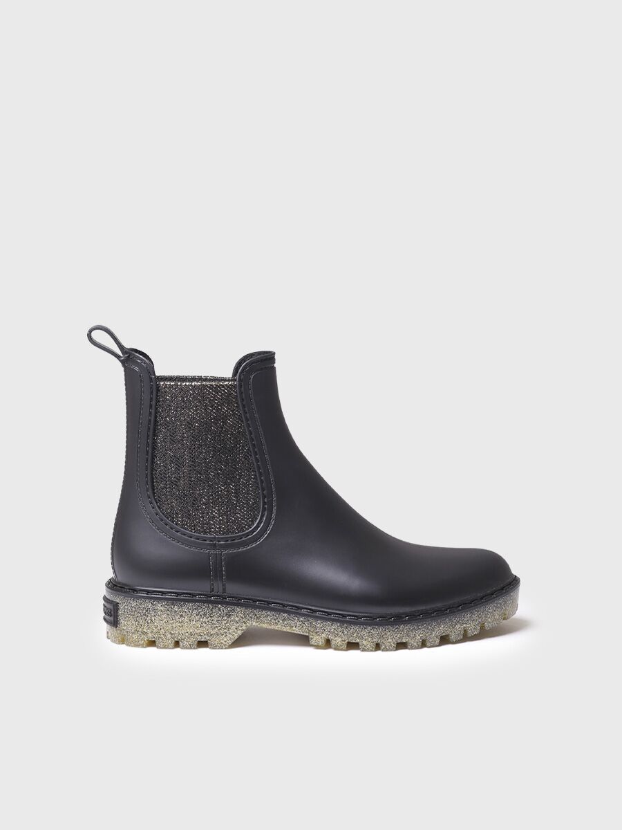 Chelsea-style rain boot for women in black - COLONIA