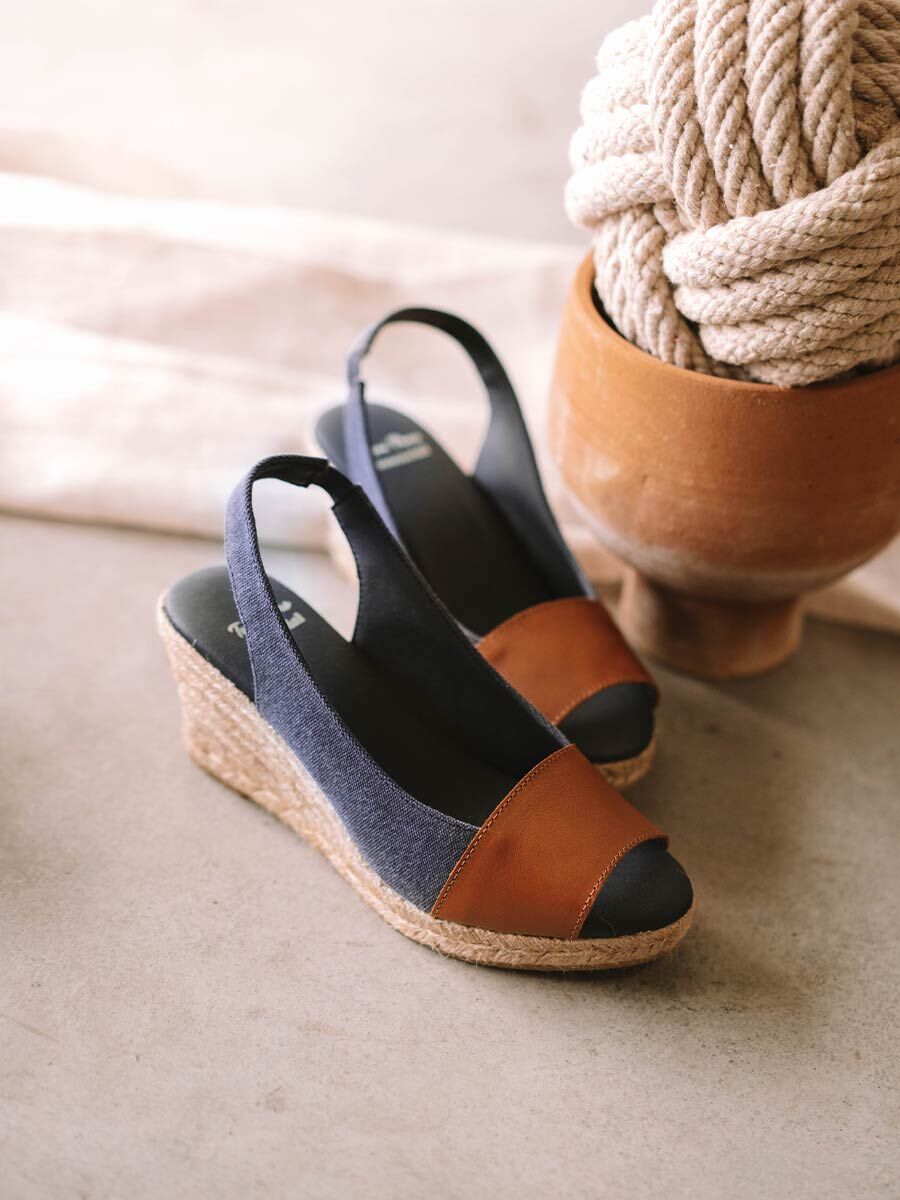 Wedge espadrilles with leather detail in Navy colour - MARINA