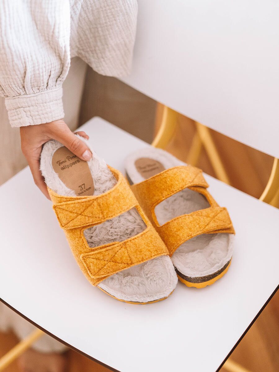 Open slipper for women in felt and sheepskin in Yellow - LIZY