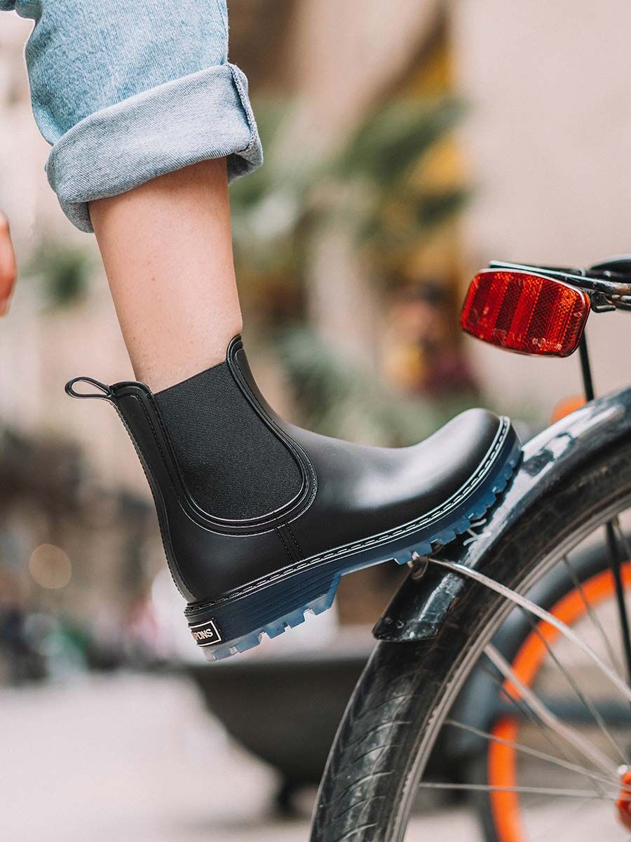 Women's Chelsea-style Waterproof Ankle boot in Black - CONEY