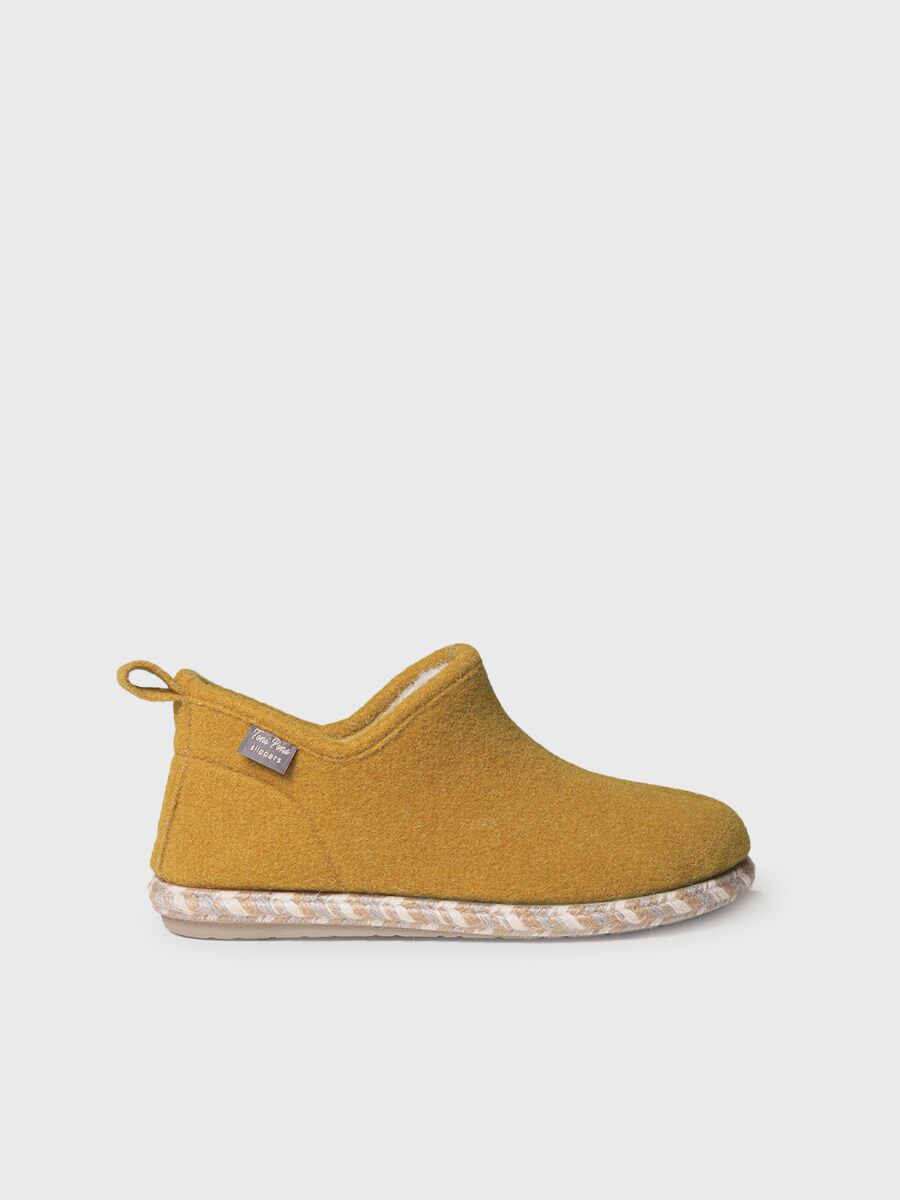 Slipper abotinada para mujer en fieltro en ocre - DUNA-FP