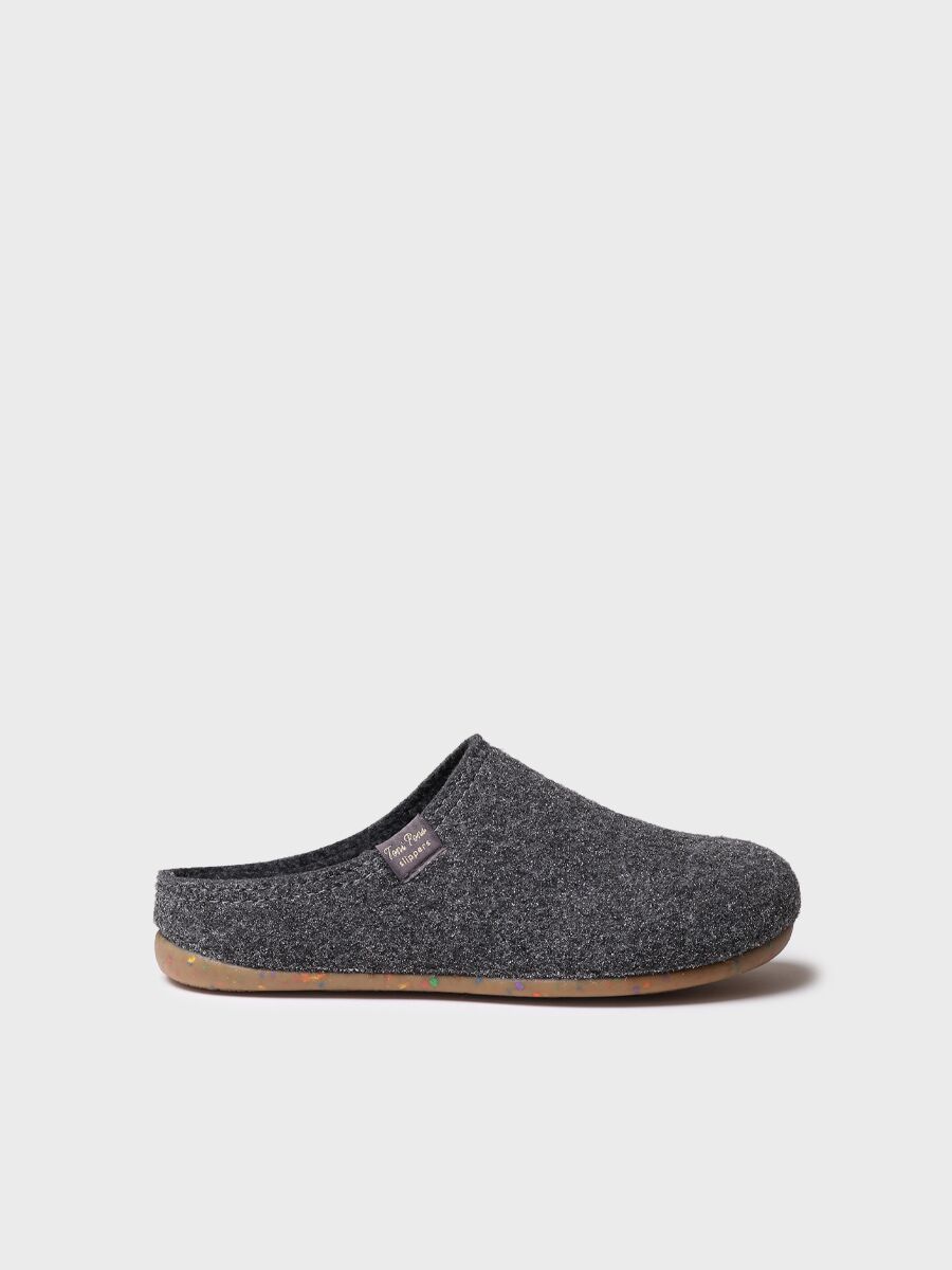 Women's clog-style slipper in black felt - MAUI-LX